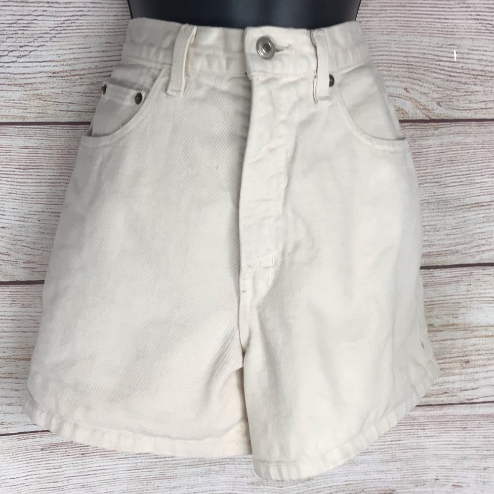 VTG HIGH WAISTED SHORTS